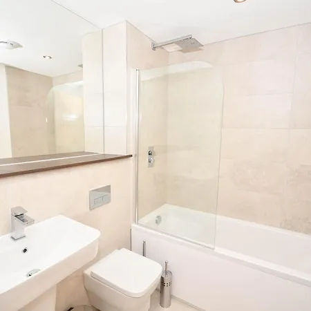 Apartment Modern & Cosy 1 Bedroom In *
