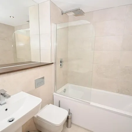 Modern & Cosy 1 Bedroom In Apartment Leeds (West Yorkshire)